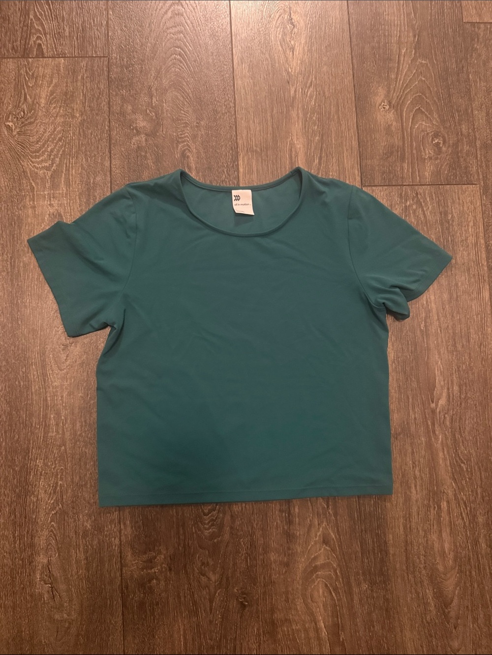 All In Motion Women’s Emerald Green Crew Neck Cropped t-shirt